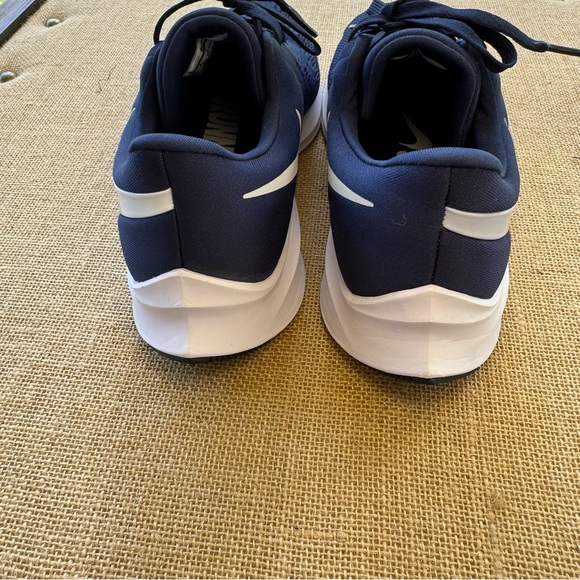 BLUE NIKE ZOOM WINFLO RUNNING SNEAKERS SIZE 8 main image 4